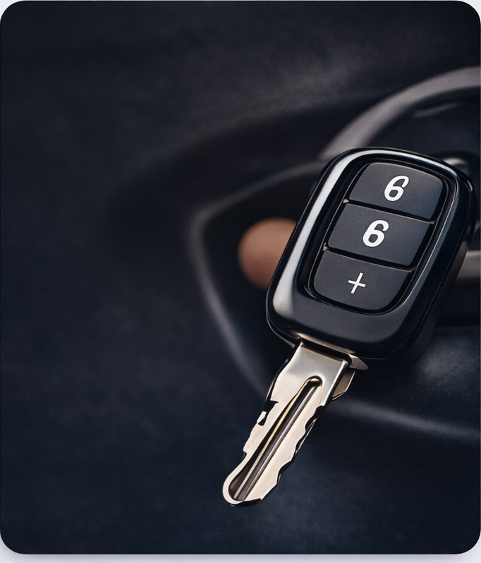 Automotive locksmith image